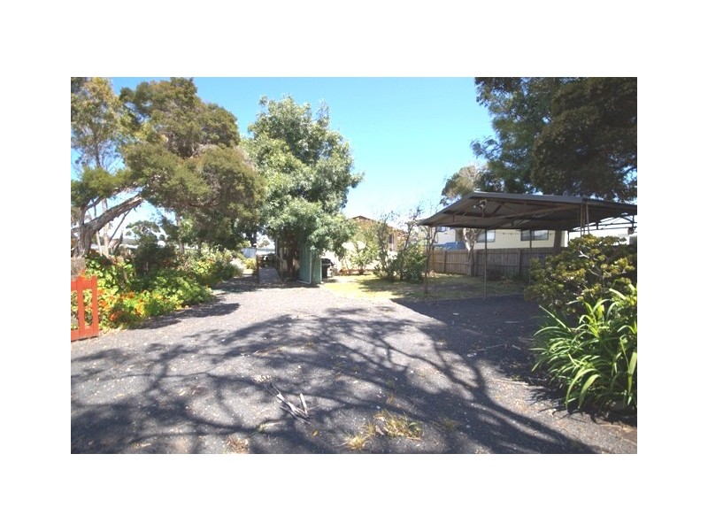 83 Justice Road, Cowes VIC 3922
