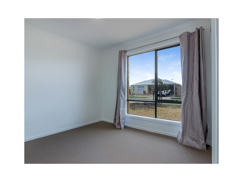 20 Grampian Boulevard, Cowes VIC 3922