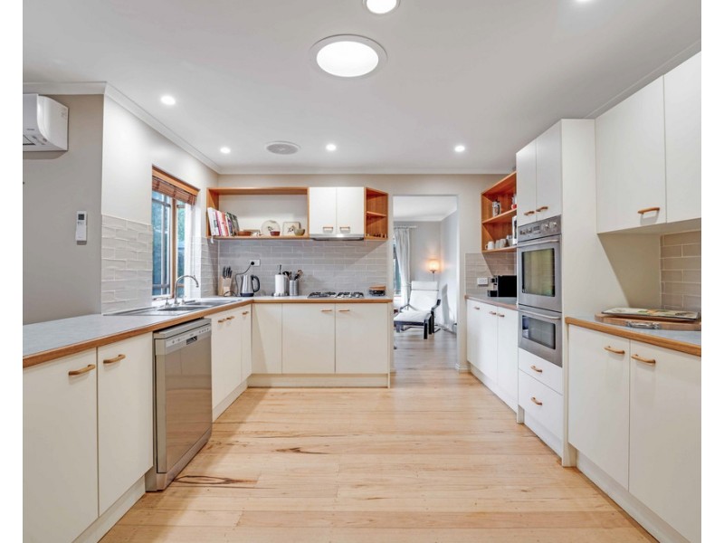 7 Honeyeater Drive, Silverleaves VIC 3922