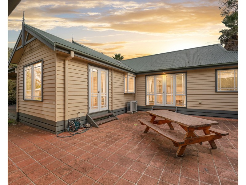 7 Honeyeater Drive, Silverleaves VIC 3922