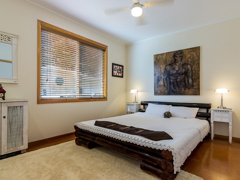 19 Hollywood Crescent, Smiths Beach VIC 3922