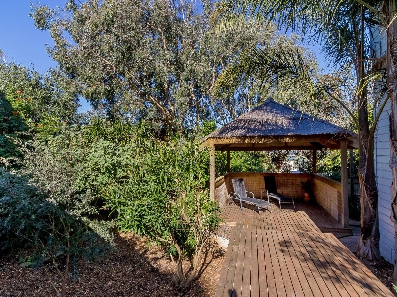19 Hollywood Crescent, Smiths Beach VIC 3922