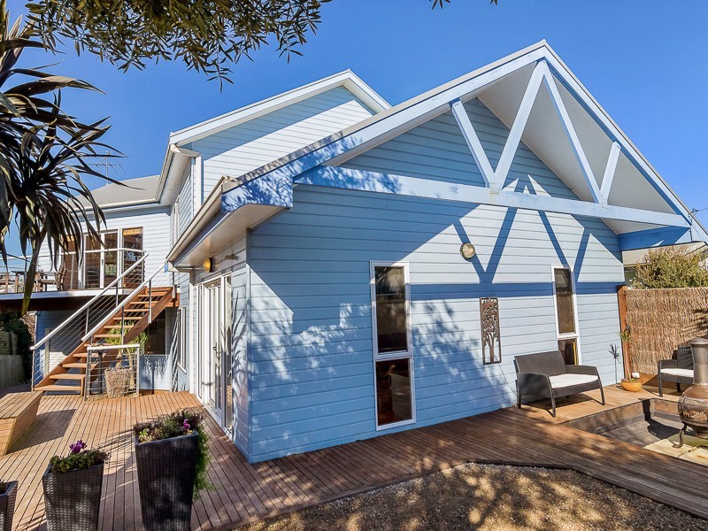 19 Hollywood Crescent, Smiths Beach VIC 3922