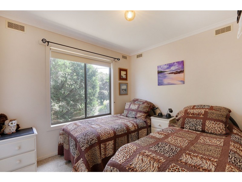 14 The Esplanade, Sunderland Bay VIC 3922