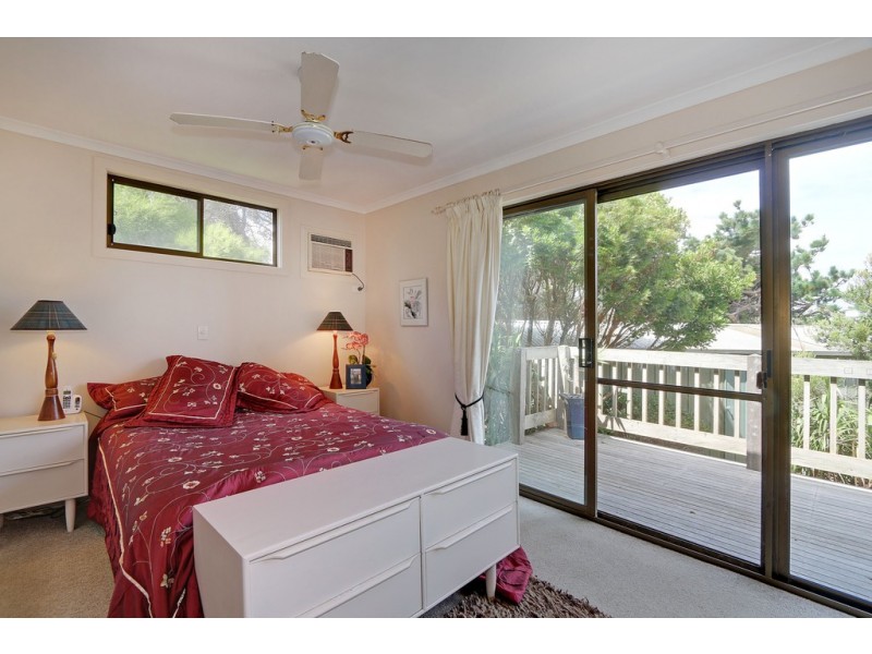 14 The Esplanade, Sunderland Bay VIC 3922