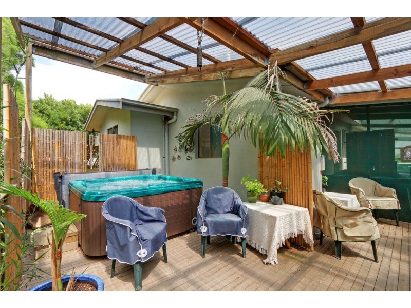 14 The Esplanade, Sunderland Bay VIC 3922