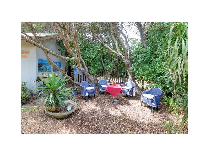 14 The Esplanade, Sunderland Bay VIC 3922