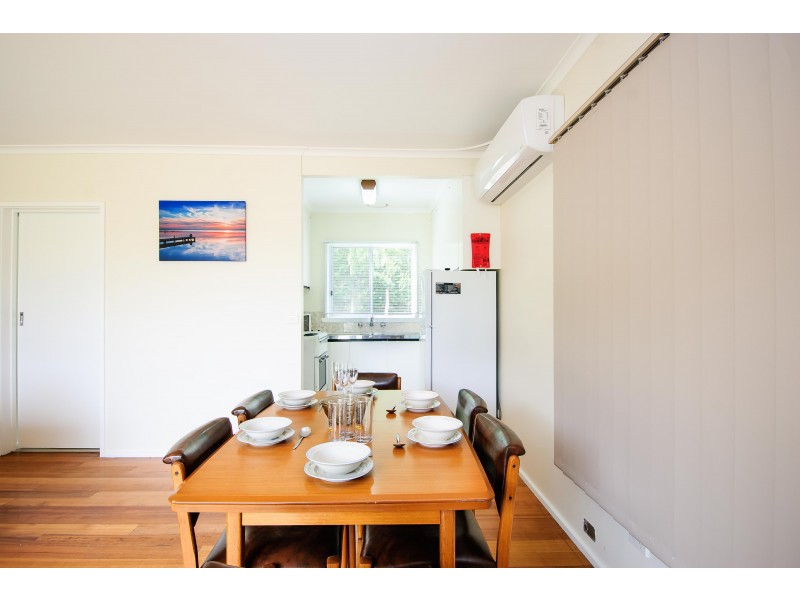 27 Alexander Avenue, Cowes VIC 3922