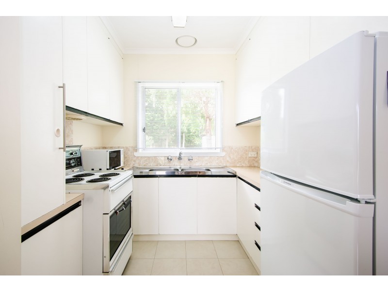 27 Alexander Avenue, Cowes VIC 3922