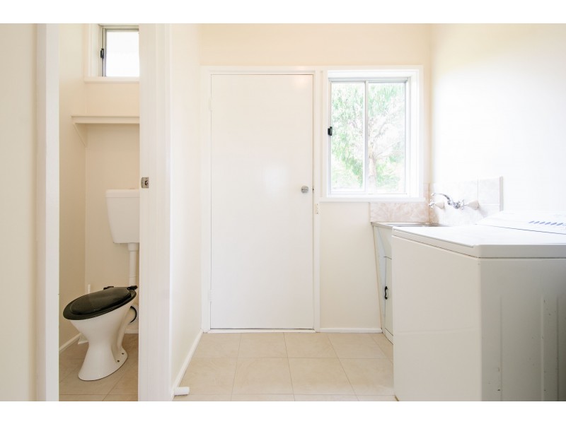 27 Alexander Avenue, Cowes VIC 3922