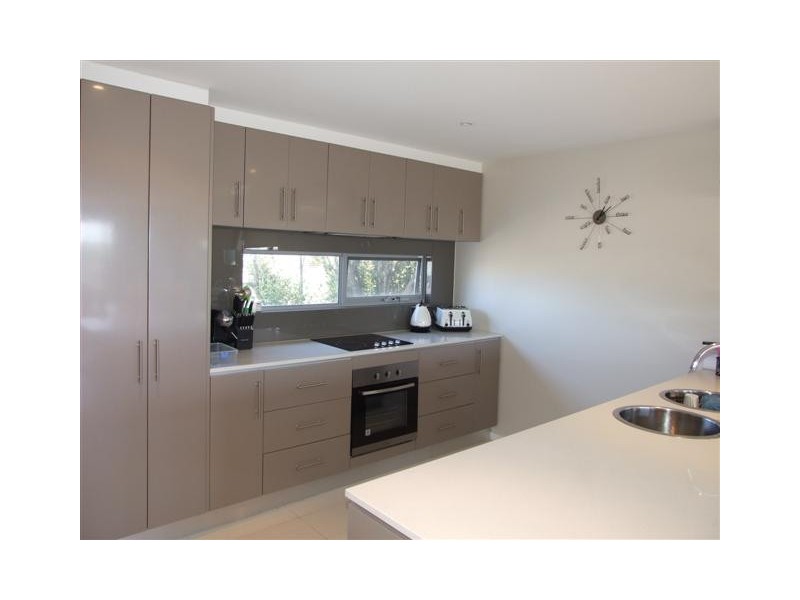 4/1A Stradbroke Crescent, Surf Beach VIC 3922