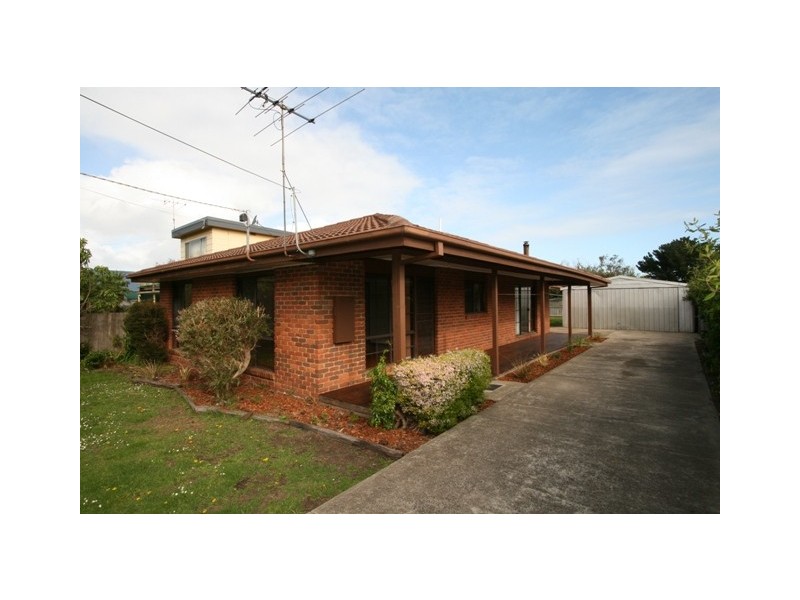 23 St Georges Road, Cowes VIC 3922