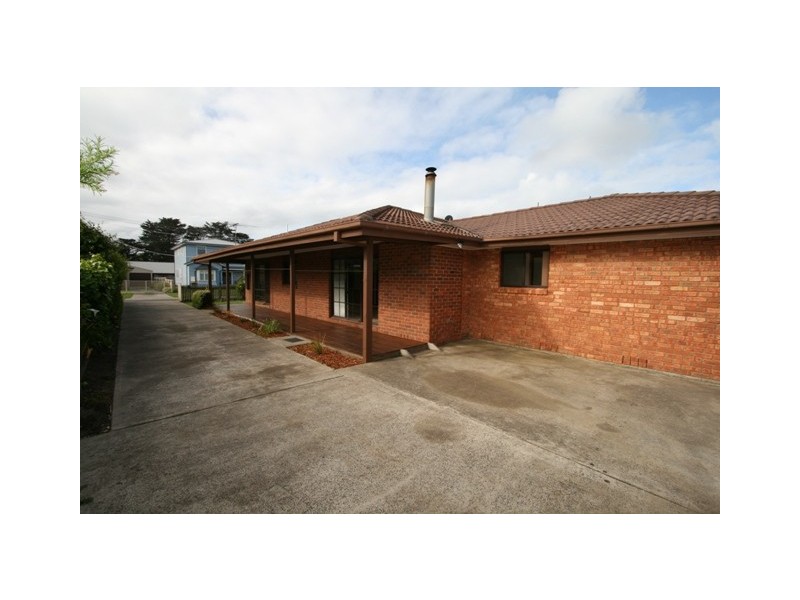 23 St Georges Road, Cowes VIC 3922