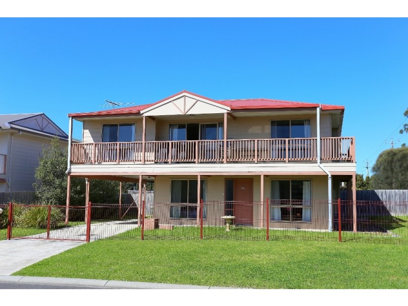 69 Katherine Circuit, Cowes VIC 3922