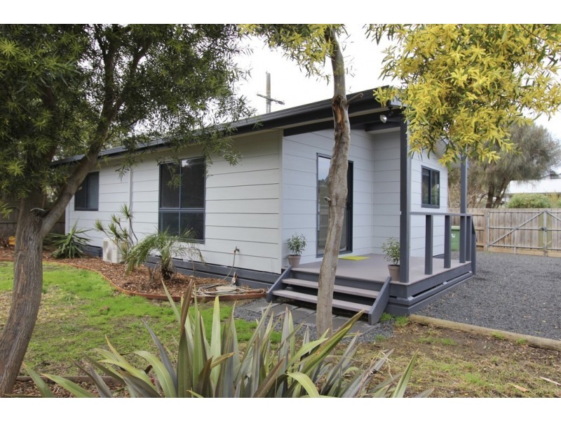 30 Galleon Crescent, Sunset Strip VIC 3922