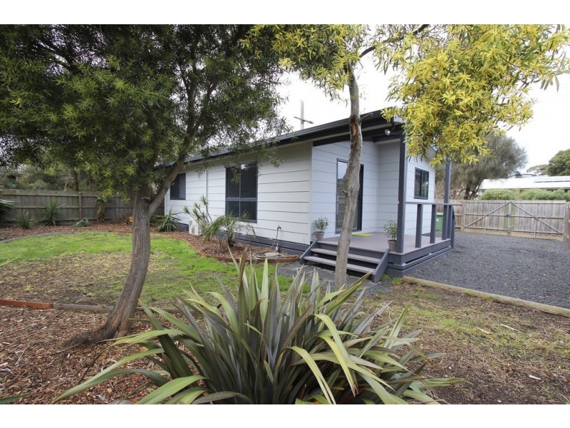 30 Galleon Crescent, Sunset Strip VIC 3922