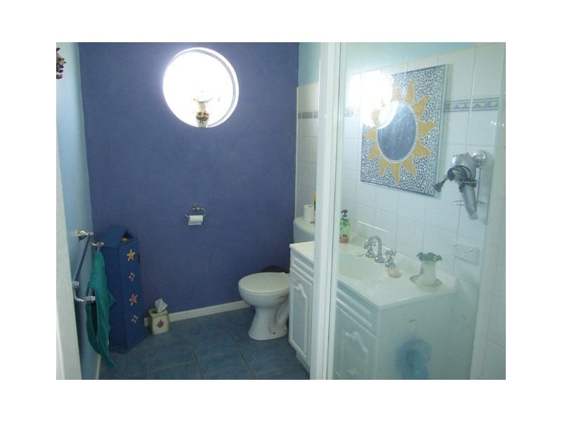 24 Bayview Drive, Cowes VIC 3922