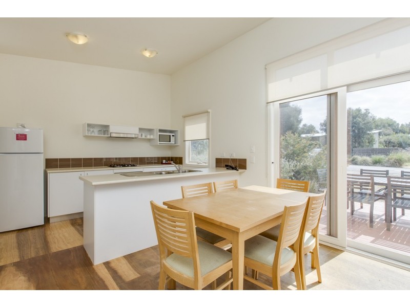 252/2124 Phillip Island Road, Cowes VIC 3922