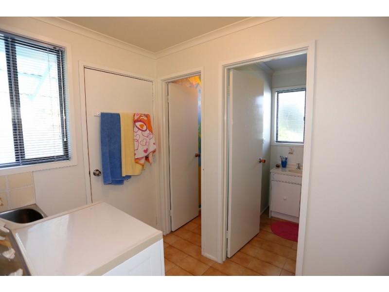 16 Dover Street, Sunderland Bay VIC 3922