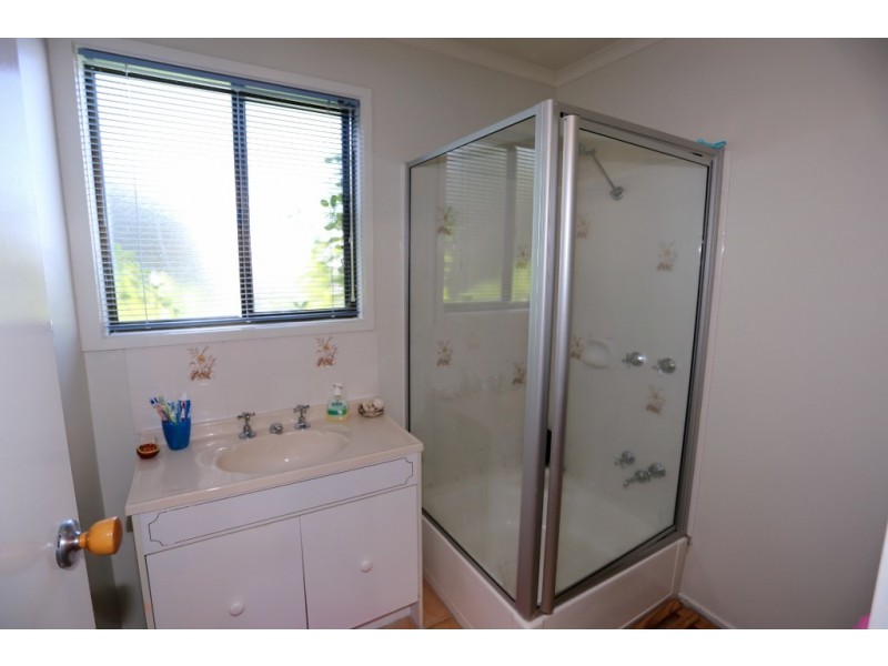 16 Dover Street, Sunderland Bay VIC 3922