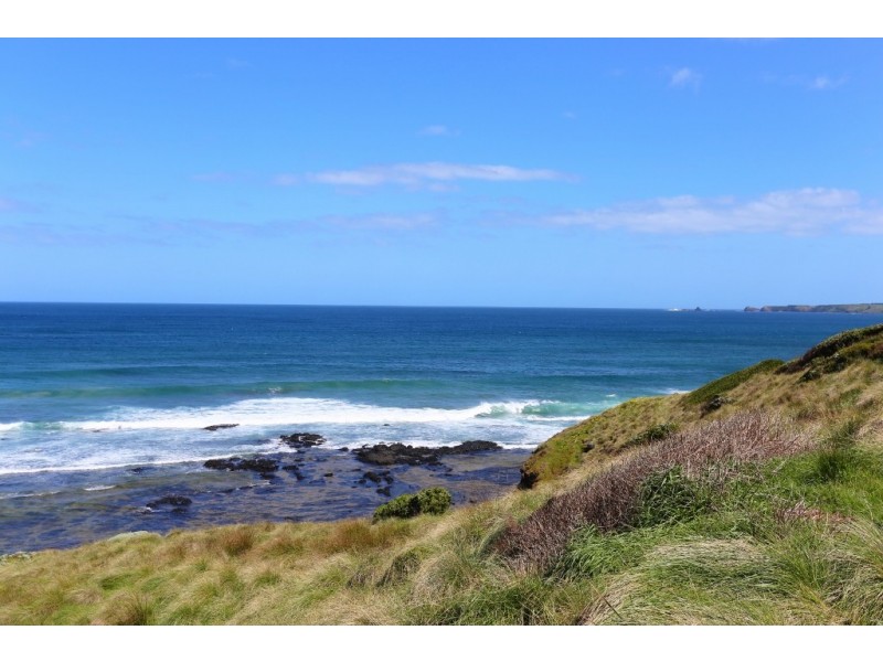 16 Dover Street, Sunderland Bay VIC 3922