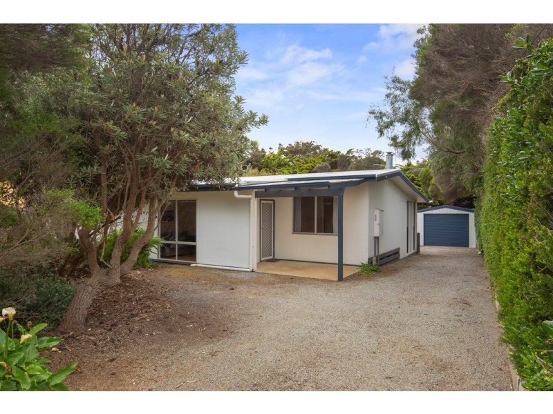 2 Park Street, Surf Beach VIC 3922