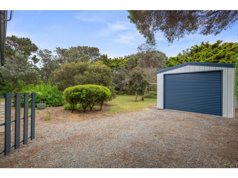 2 Park Street, Surf Beach VIC 3922