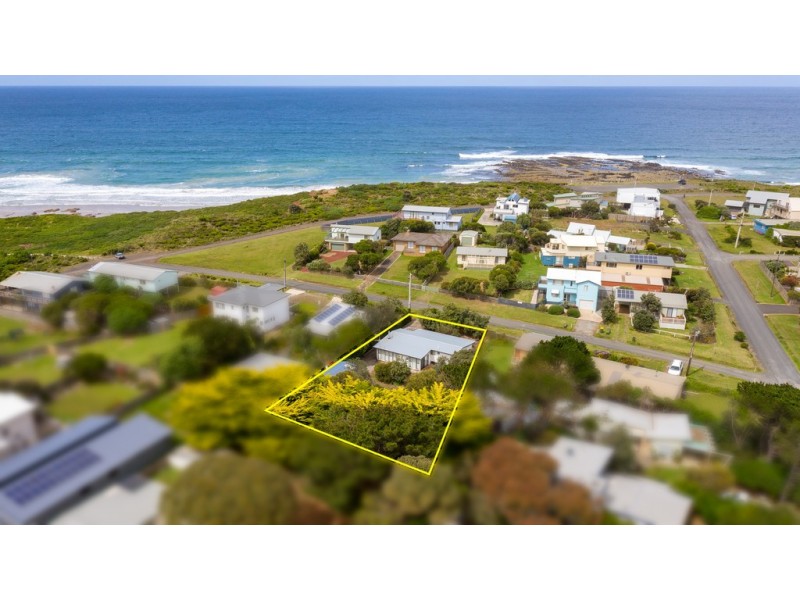 2 Park Street, Surf Beach VIC 3922
