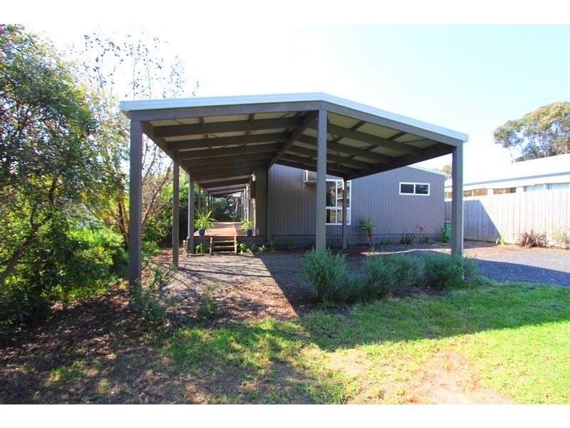 2 Napoli Court, Smiths Beach VIC 3922