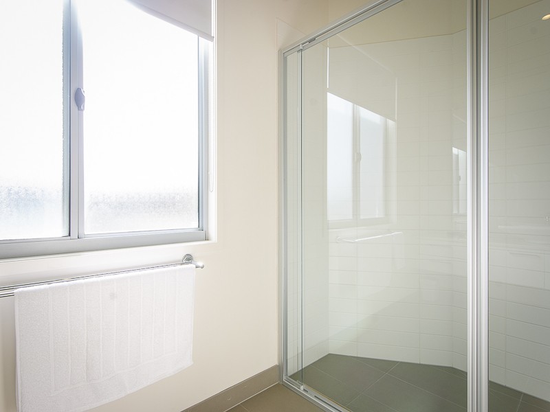 18 Halcyon Avenue, San Remo VIC 3925