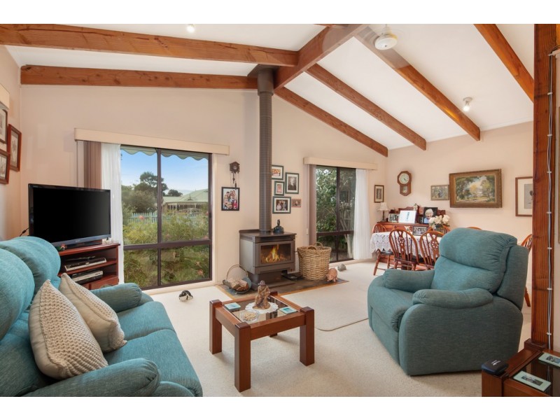27 Plover Street, Cowes VIC 3922