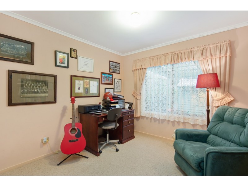 27 Plover Street, Cowes VIC 3922