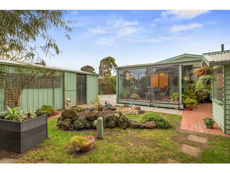 27 Plover Street, Cowes VIC 3922