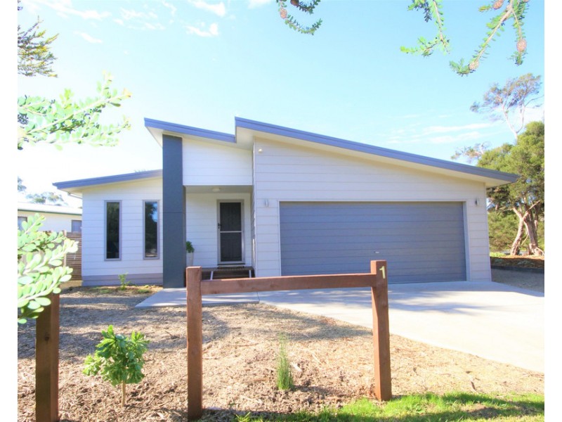 1 French Court, Cowes VIC 3922