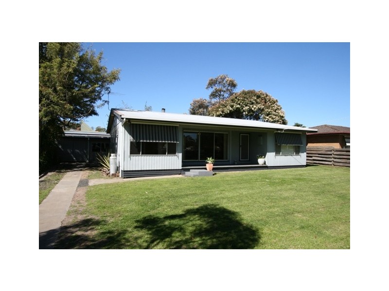 16 Malcliff Road, Newhaven VIC 3925