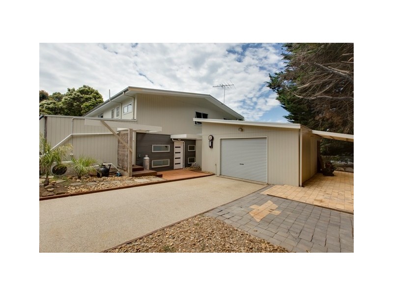 2 Hastings Street, Rhyll VIC 3923