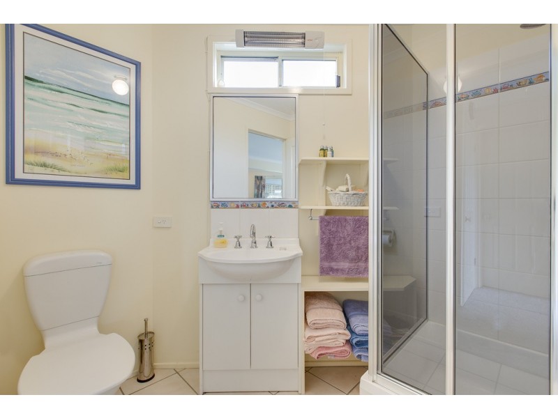 15 Stradbroke Crescent, Surf Beach VIC 3922