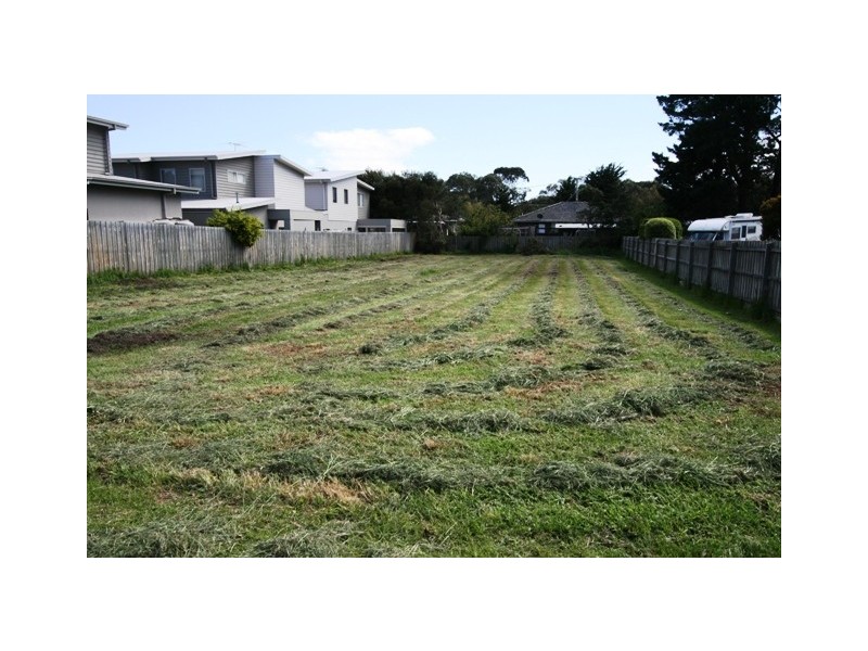 26 Redwood Drive, Cowes VIC 3922