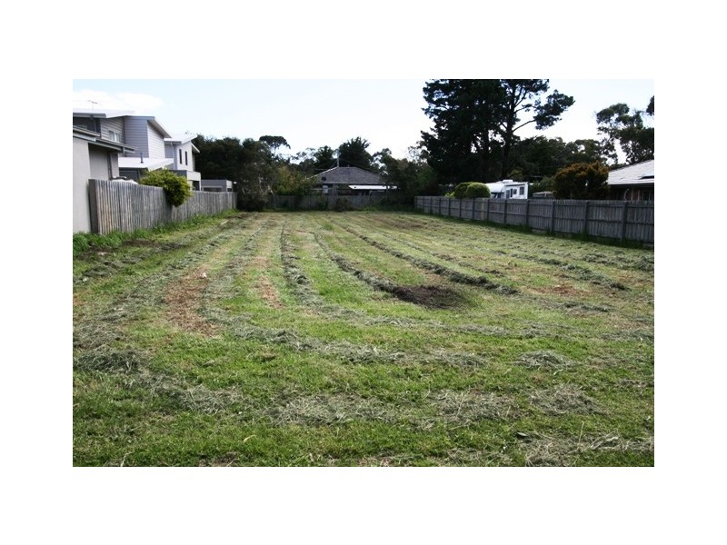 26 Redwood Drive, Cowes VIC 3922