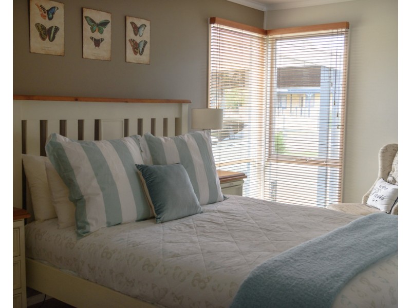 10 Outlook Drive, Cowes VIC 3922