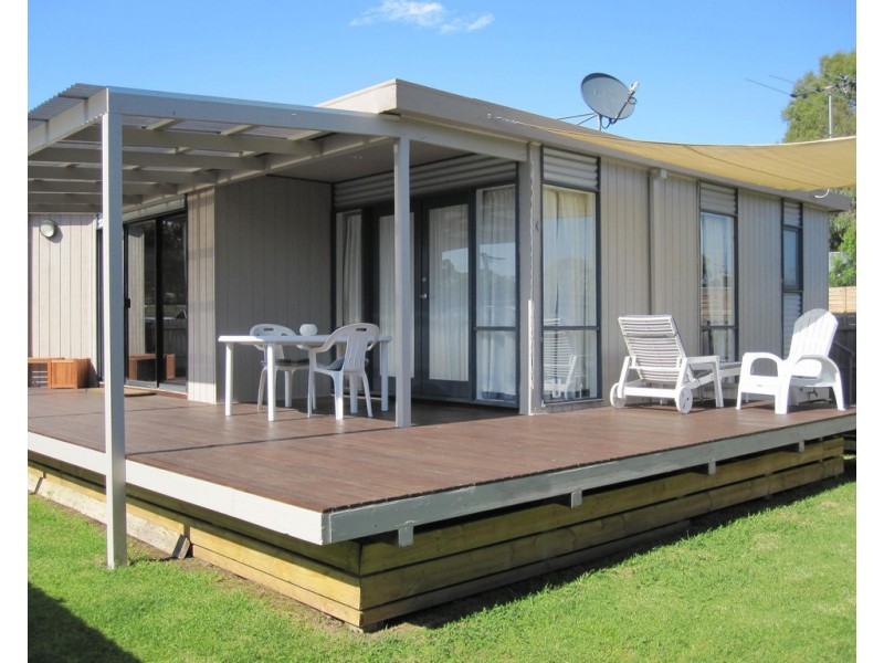 10 Outlook Drive, Cowes VIC 3922