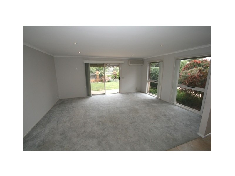 2/11 Fowler Grove, Newhaven VIC 3925