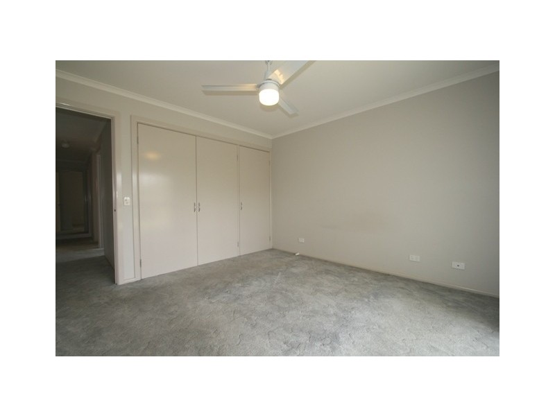 2/11 Fowler Grove, Newhaven VIC 3925