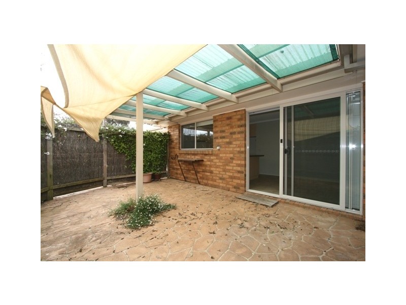 2/11 Fowler Grove, Newhaven VIC 3925