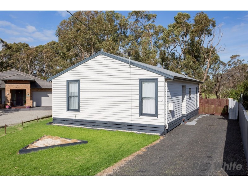 3 Seal Court, Cowes VIC 3922