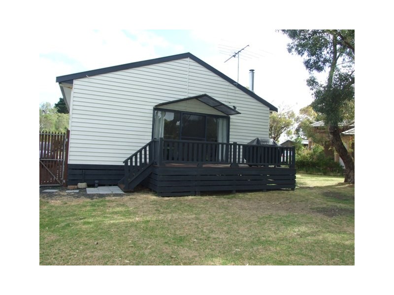 3 Seal Court, Cowes VIC 3922