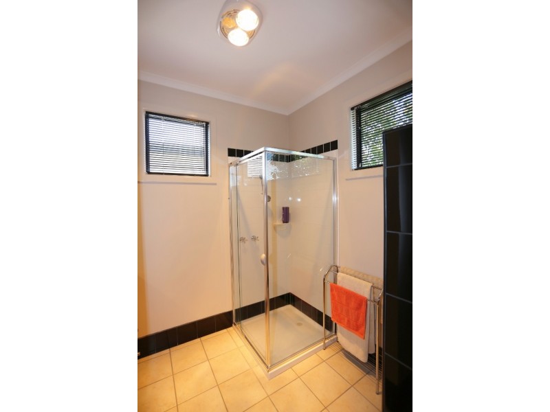 18 Golden Court, Sunset Strip VIC 3922