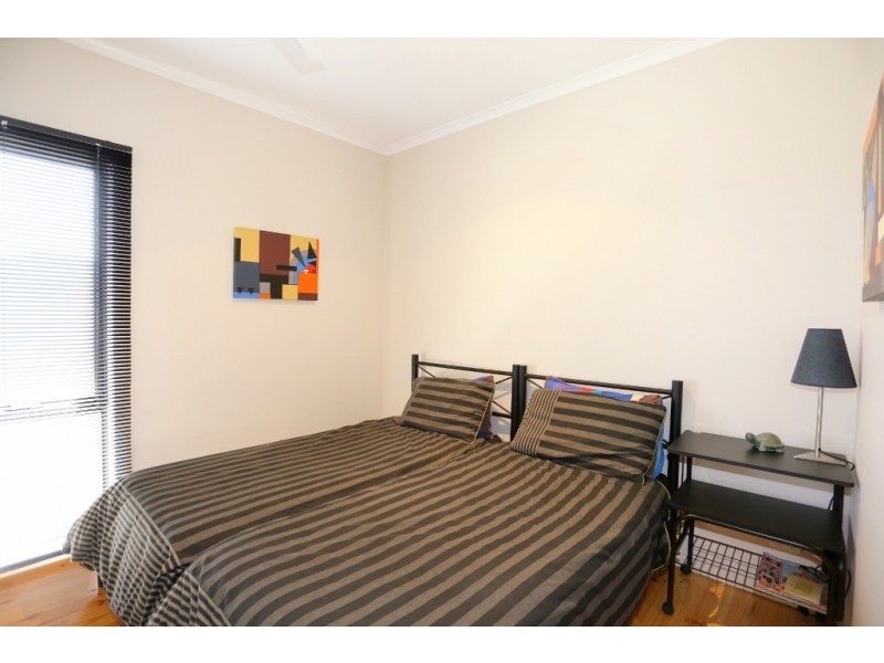 18 Golden Court, Sunset Strip VIC 3922