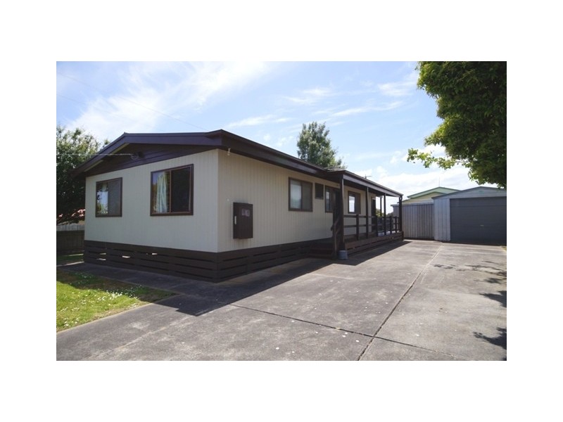 28 Carapooka Way, Cowes VIC 3922