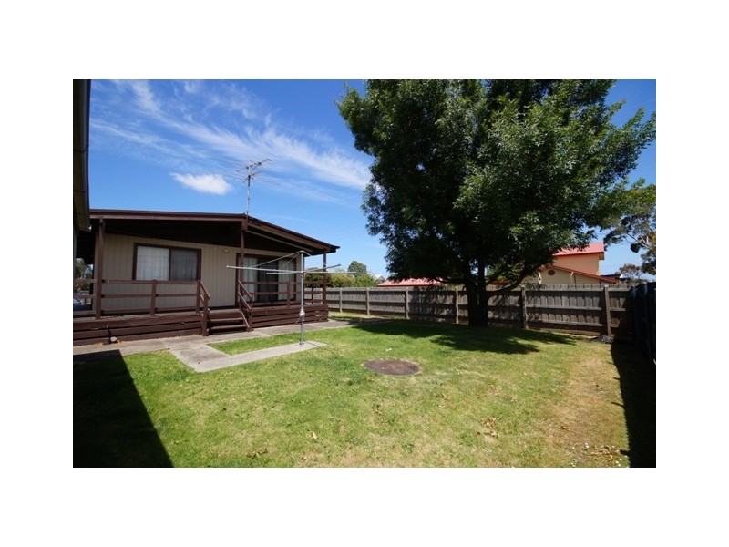 28 Carapooka Way, Cowes VIC 3922